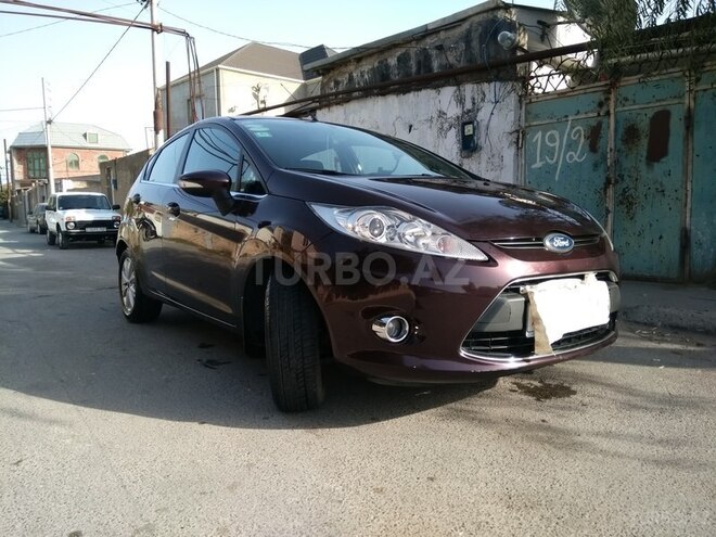 Ford Fiesta 2011, 174,000 km - 1.4 l - Bakı