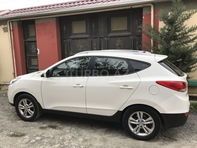 Hyundai ix35 2011, 83,000 km - 2.0 л - Bakı