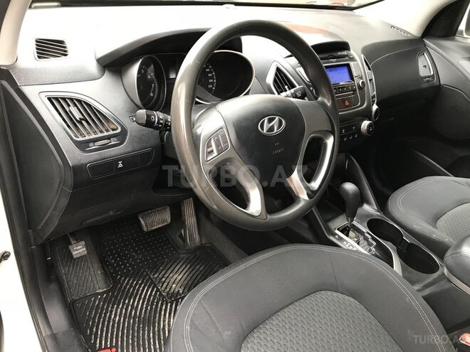 Hyundai ix35 2011, 83,000 km - 2.0 л - Bakı