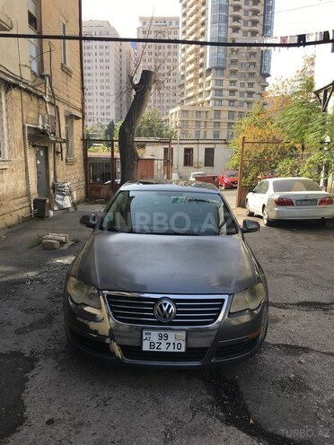 Volkswagen Passat 2006, 290,000 km - 6.0 л - Bakı