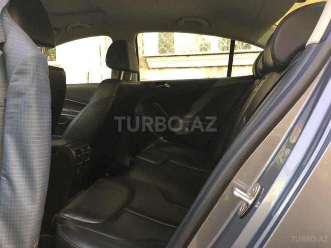 Volkswagen Passat 2006, 290,000 km - 6.0 л - Bakı