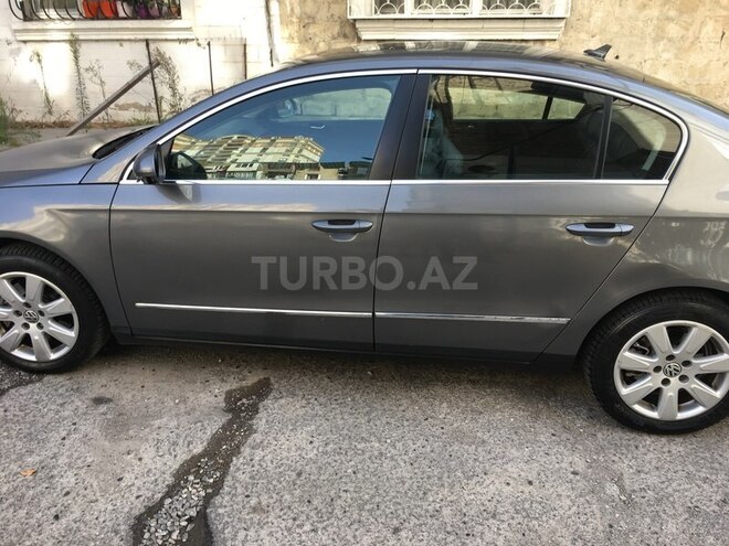 Volkswagen Passat 2006, 290,000 km - 6.0 л - Bakı