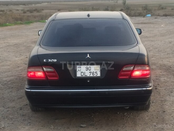 Mercedes E 320 2002, 186,540 km - 3.2 l - Bakı