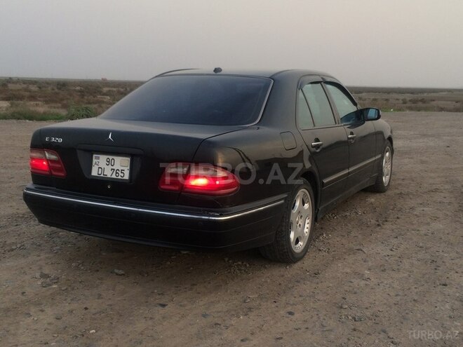 Mercedes E 320 2002, 186,540 km - 3.2 l - Bakı