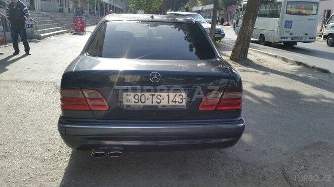 Mercedes E 240 2000, 27,000 km - 2.6 l - Bakı