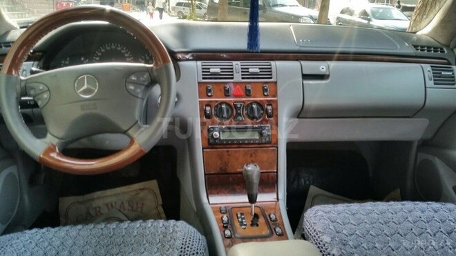 Mercedes E 240 2000, 27,000 km - 2.6 l - Bakı