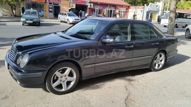 Mercedes E 240 2000, 27,000 km - 2.6 l - Bakı