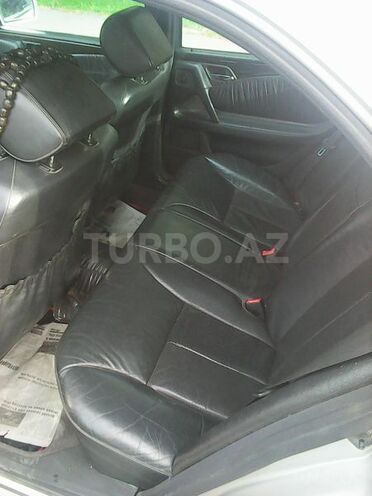 Mercedes E 240 1997, 185,000 km - 2.4 l - Mingəçevir