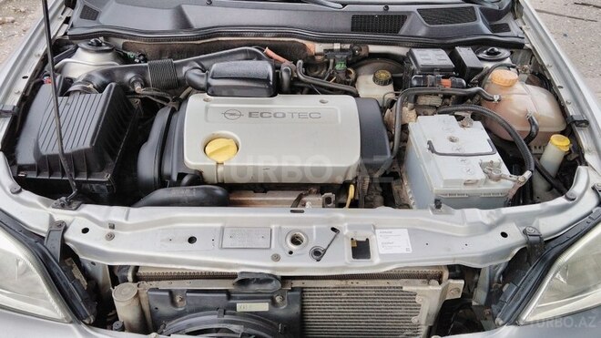 Opel Astra 1999, 200,000 km - 1.6 l - Qusar