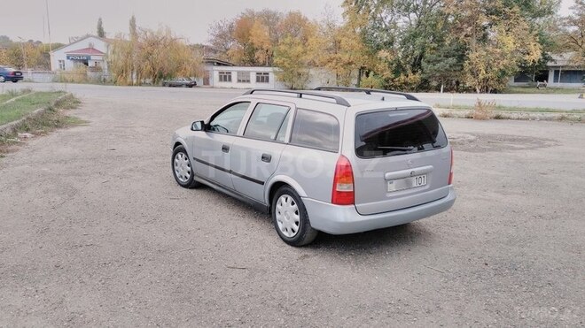 Opel Astra 1999, 200,000 km - 1.6 l - Qusar