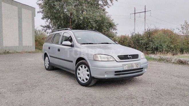 Opel Astra 1999, 200,000 km - 1.6 l - Qusar