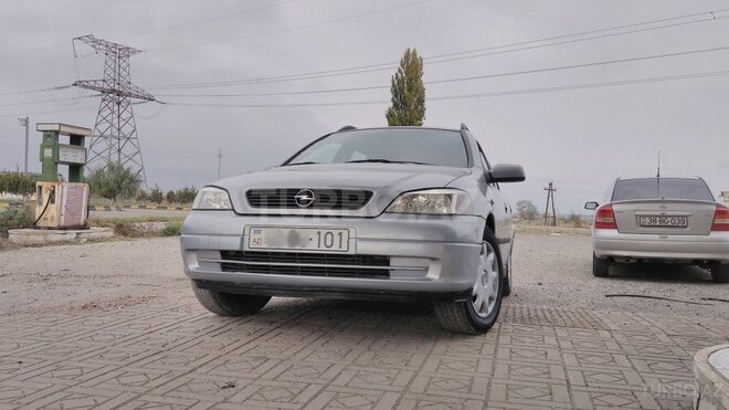 Opel Astra 1999, 200,000 km - 1.6 l - Qusar