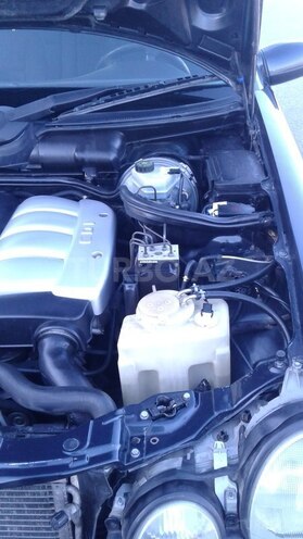 Mercedes E 220 2001, 386,750 km - 2.2 l - Bakı