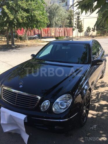 Mercedes E 220 2003, 261,000 km - 0.2 l - Bakı