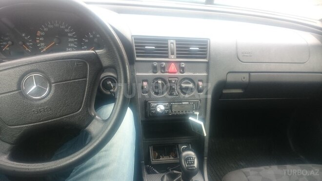 Mercedes C 180 1999, 298,000 km - 1.8 l - Bakı