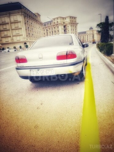 Opel Omega 1998, 227,000 km - 2.0 л - Bakı