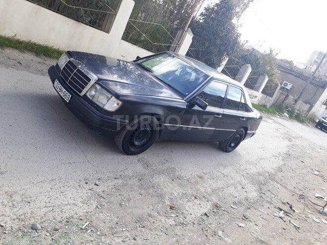 Mercedes E 200 1993, 356,265 km - 2.0 l - Bakı
