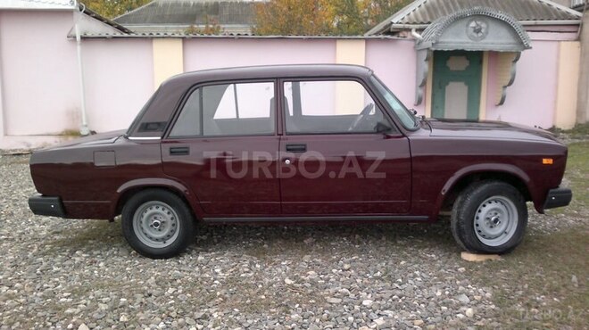 LADA (VAZ) 2107 2009, 98,000 km - 1.6 l - Quba