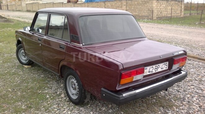 LADA (VAZ) 2107 2009, 98,000 km - 1.6 l - Quba