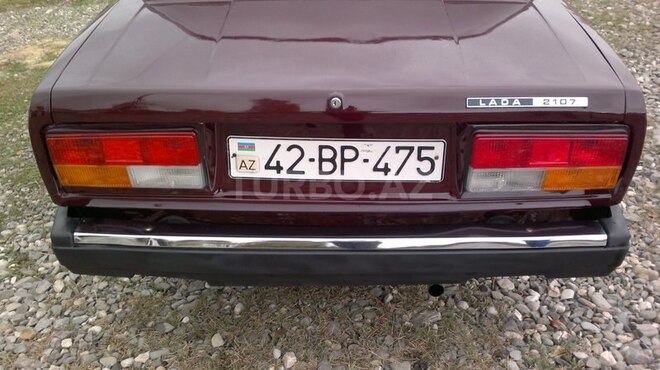LADA (VAZ) 2107 2009, 98,000 km - 1.6 l - Quba