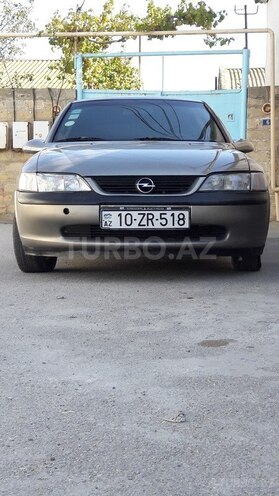 Opel Vectra 1996, 200,000 km - 1.8 l - Bakı