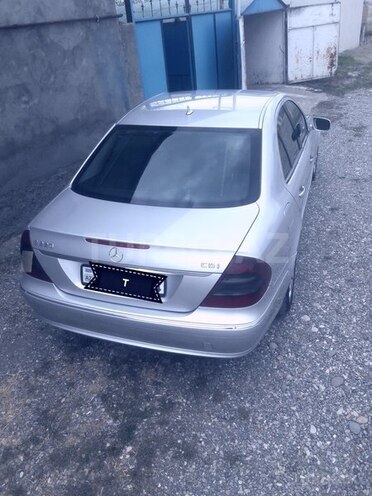 Mercedes E 220 2009, 195,000 km - 2.2 l - Naxçıvan