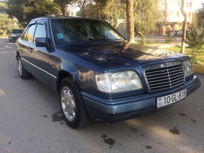 Mercedes E 220 1993, 251,041 km - 2.2 л - Sumqayıt