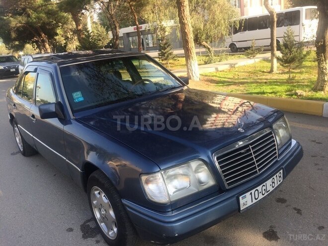 Mercedes E 220 1993, 251,041 km - 2.2 л - Sumqayıt