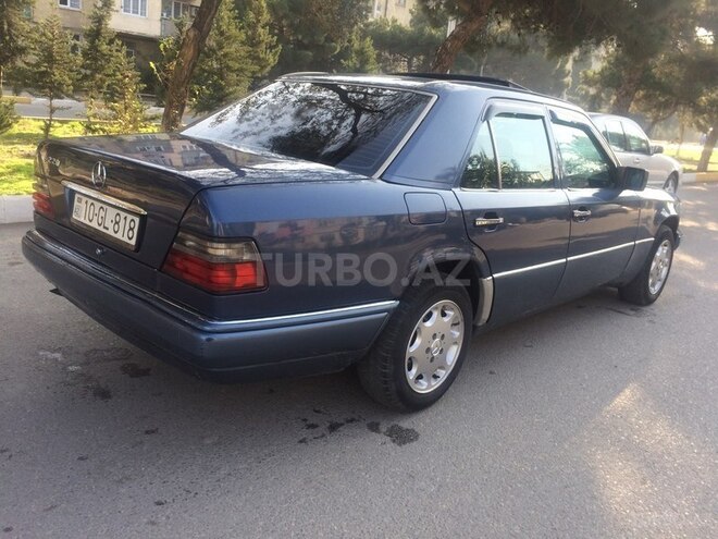 Mercedes E 220 1993, 251,041 km - 2.2 л - Sumqayıt