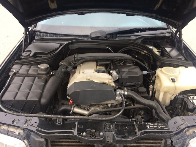 Mercedes E 220 1993, 251,041 km - 2.2 л - Sumqayıt