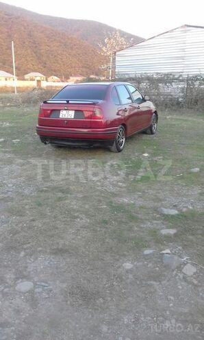 Volkswagen Polo 1995, 268,617 km - 1.6 л - Qax
