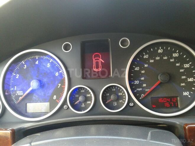 Volkswagen Touareg 2004, 160,000 km - 3.2 l - Bakı