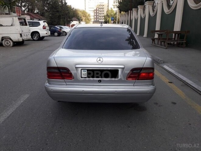 Mercedes E 280 1999, 248,000 km - 2.8 l - Bakı