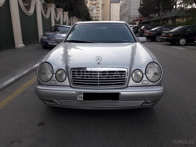 Mercedes E 280 1999, 248,000 km - 2.8 l - Bakı