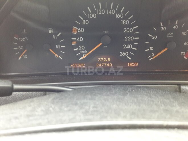 Mercedes E 280 1999, 248,000 km - 2.8 l - Bakı