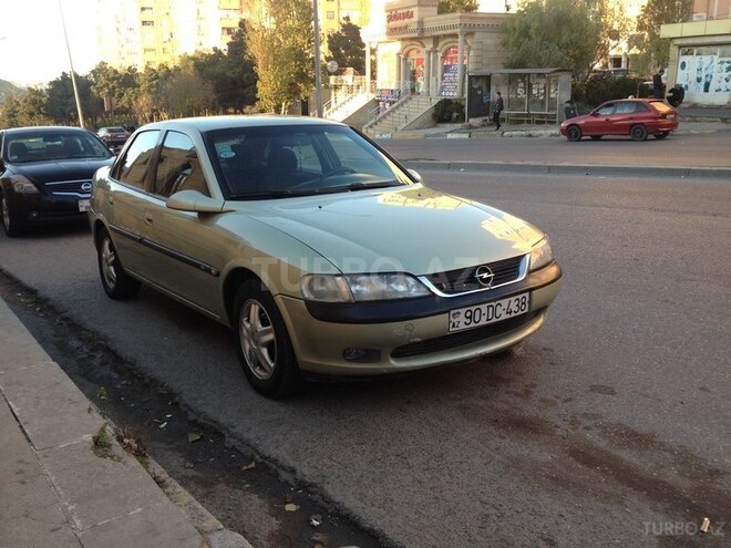 Opel Vectra 1996, 231,400 km - 1.6 л - Bakı