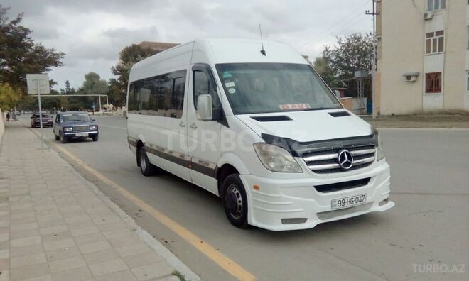 Mercedes Sprinter 515 2008, 300,000 km - 2.9 l - Neftçala