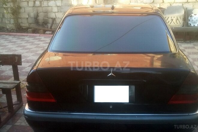 Mercedes C 230 1999, 235,000 km - 2.3 l - Bakı