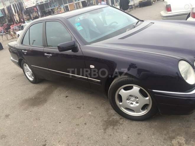 Mercedes E 240 1998, 216,000 km - 2.4 l - Bakı