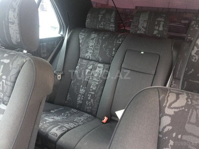 Mercedes E 240 1998, 216,000 km - 2.4 l - Bakı