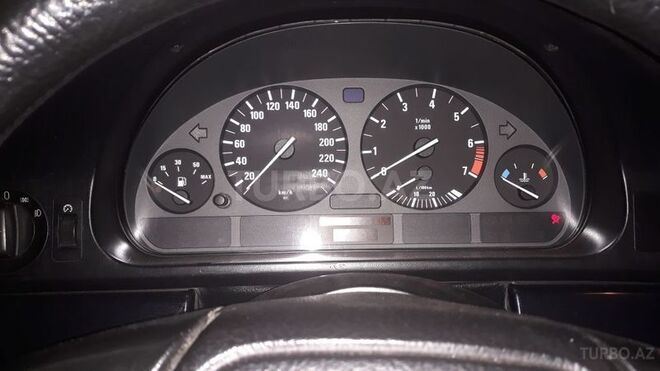 BMW 523 1997, 264,500 km - 2.5 л - Şəki