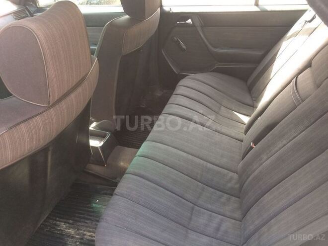 Mercedes E 230 1989, 420,516 km - 2.3 l - Bakı
