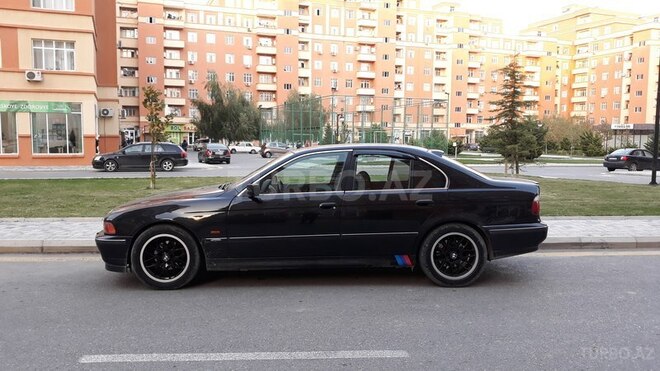 BMW 523 1997, 264,500 km - 2.5 л - Şəki