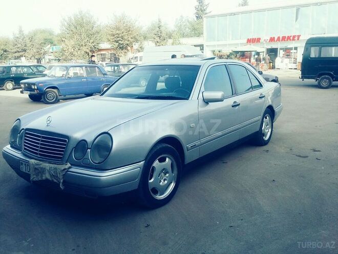 Mercedes E 230 1996, 437,000 km - 2.3 l - Biləsuvar