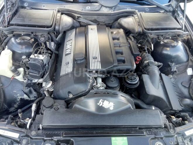 BMW 525 2001, 385,000 km - 2.5 l - Sumqayıt