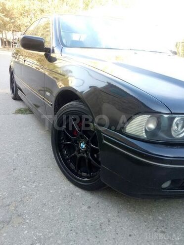 BMW 525 2001, 385,000 km - 2.5 l - Sumqayıt