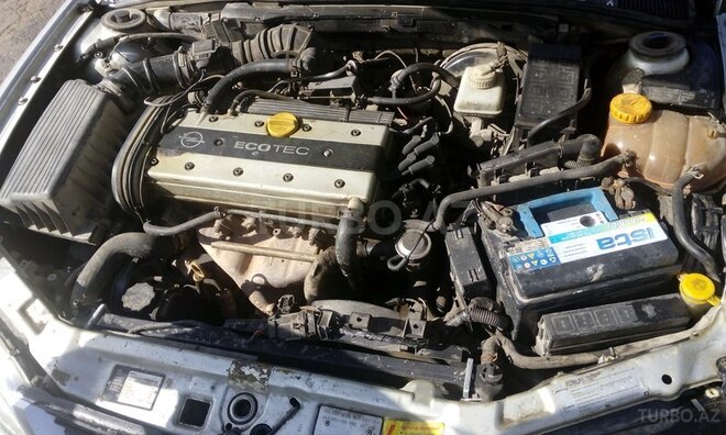 Opel Vectra 1996, 319,000 km - 1.6 l - Bakı