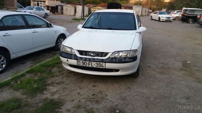 Opel Vectra 1998, 260,000 km - 1.8 l - Bakı