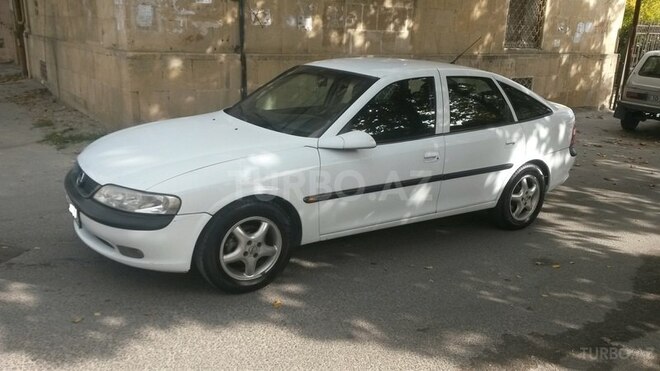 Opel Vectra 1998, 200,000 km - 2.0 l - Bakı
