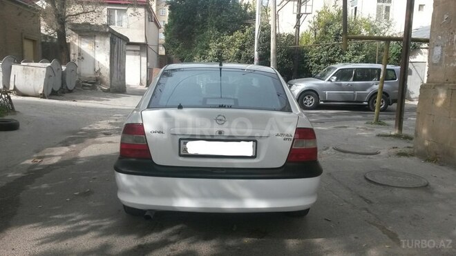 Opel Vectra 1998, 200,000 km - 2.0 l - Bakı